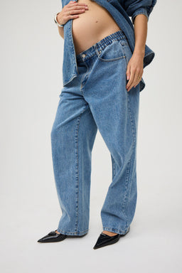 RELAXED WIDE-LEG PROFILE